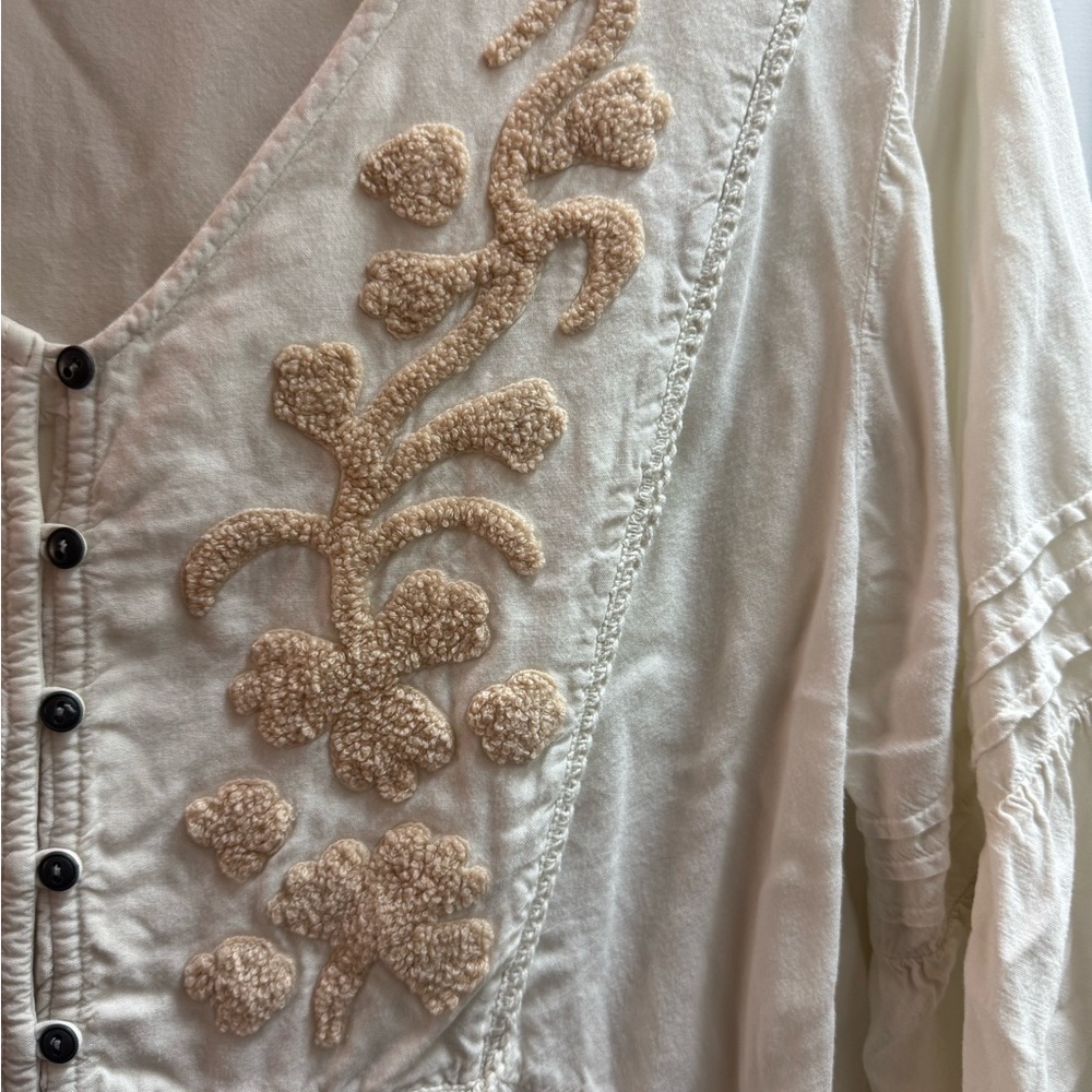Soft Surroundings Cream Embroidered V-Neck Tunic Top - Picture 2 of 5